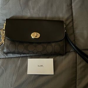 Women’s Coach Crossbody Bag